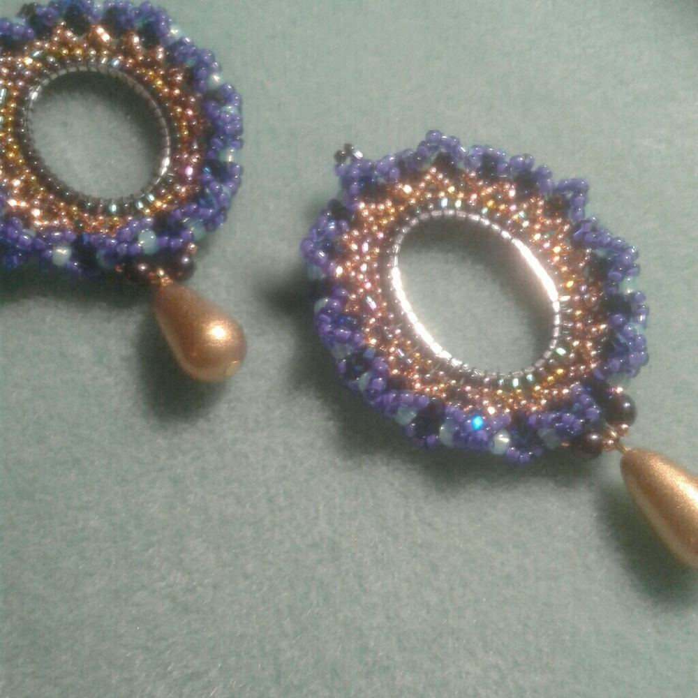 Oval shaped hoops